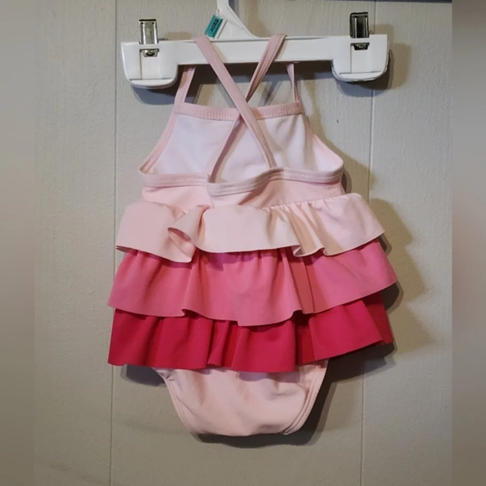 Pink‎ One Piece Swimsuit Ruffle Small 12.5lbs to 18lbs A344